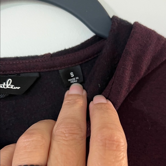 Travis Mathew Maroon Hooded Jacket - Picture 4 of 7